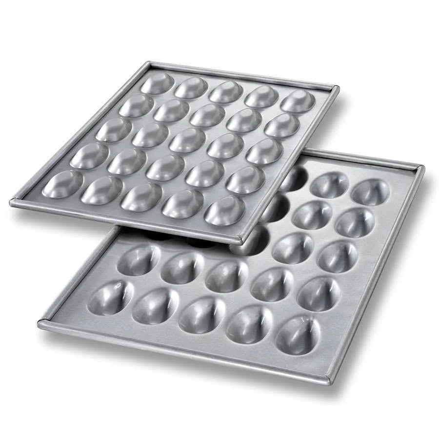 Mini-Easter Egg / Football Cake Pan K83576
