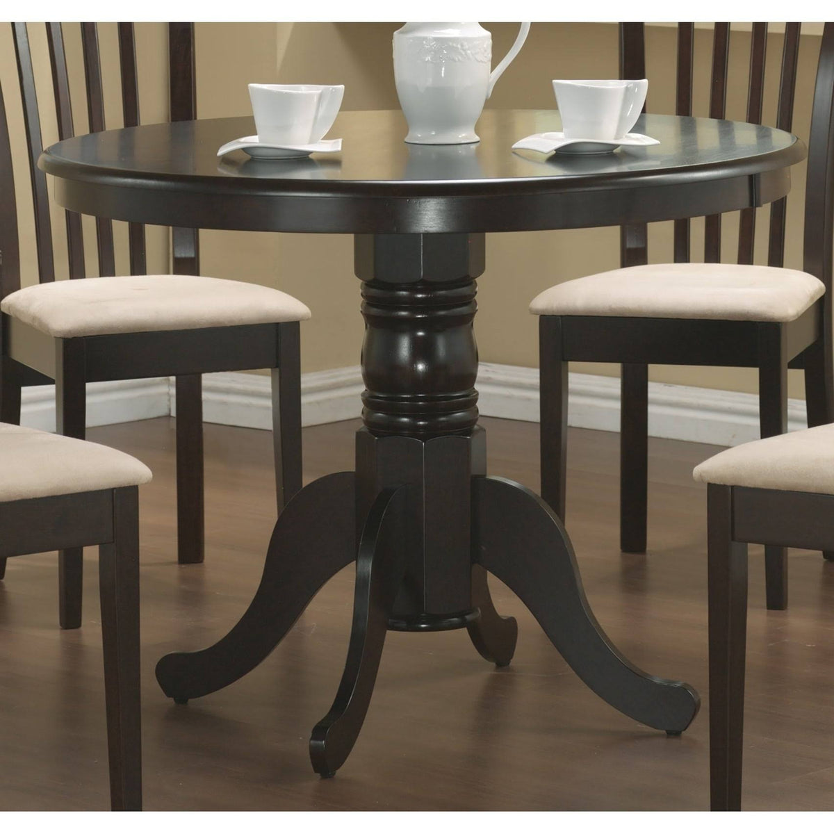 Five-Piece Dining Set Q238333