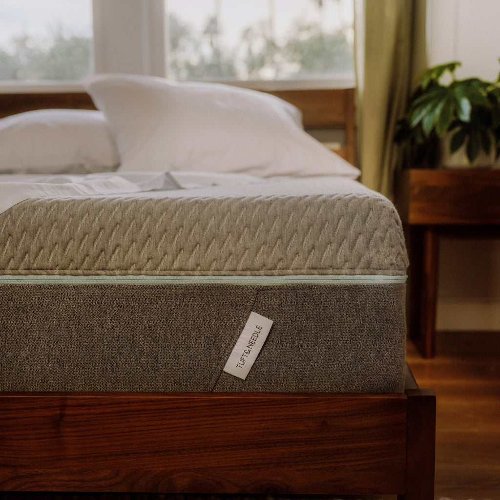Queen Adaptive Foam Mattress P9559