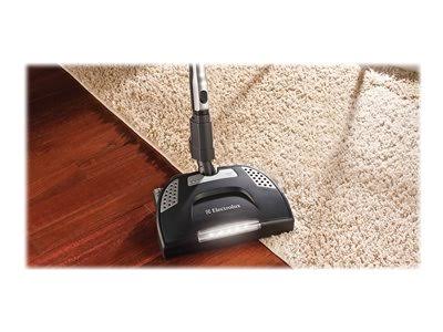 Canister Vacuum I123