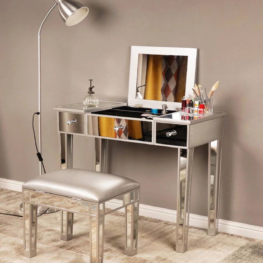 Wood Vanity Table with Flip-top Mirror 3 Drawers M561