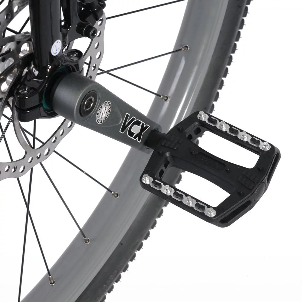 32 Black Unicycle H934