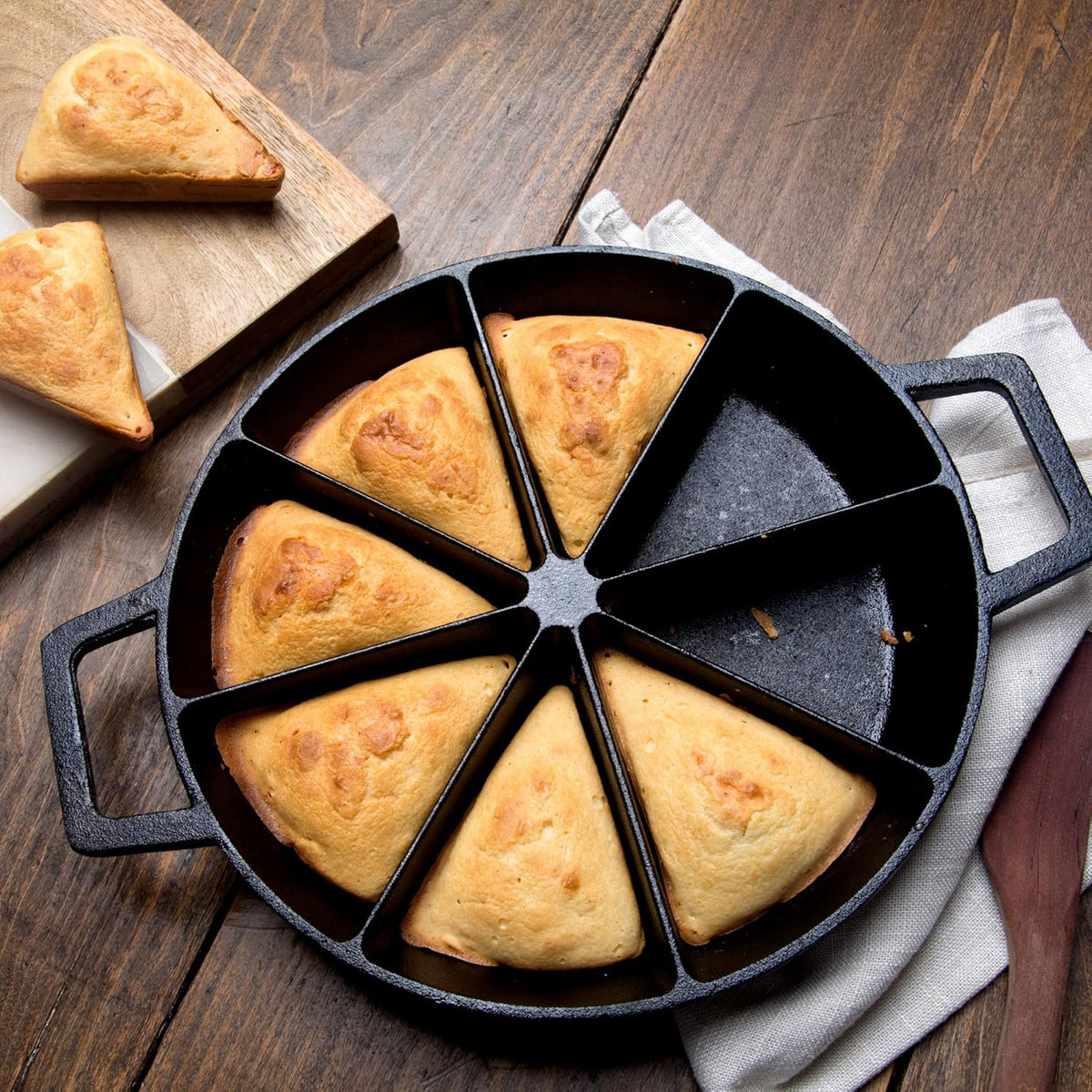 10-in Cast Iron Wedge Cornbread Skillet W279