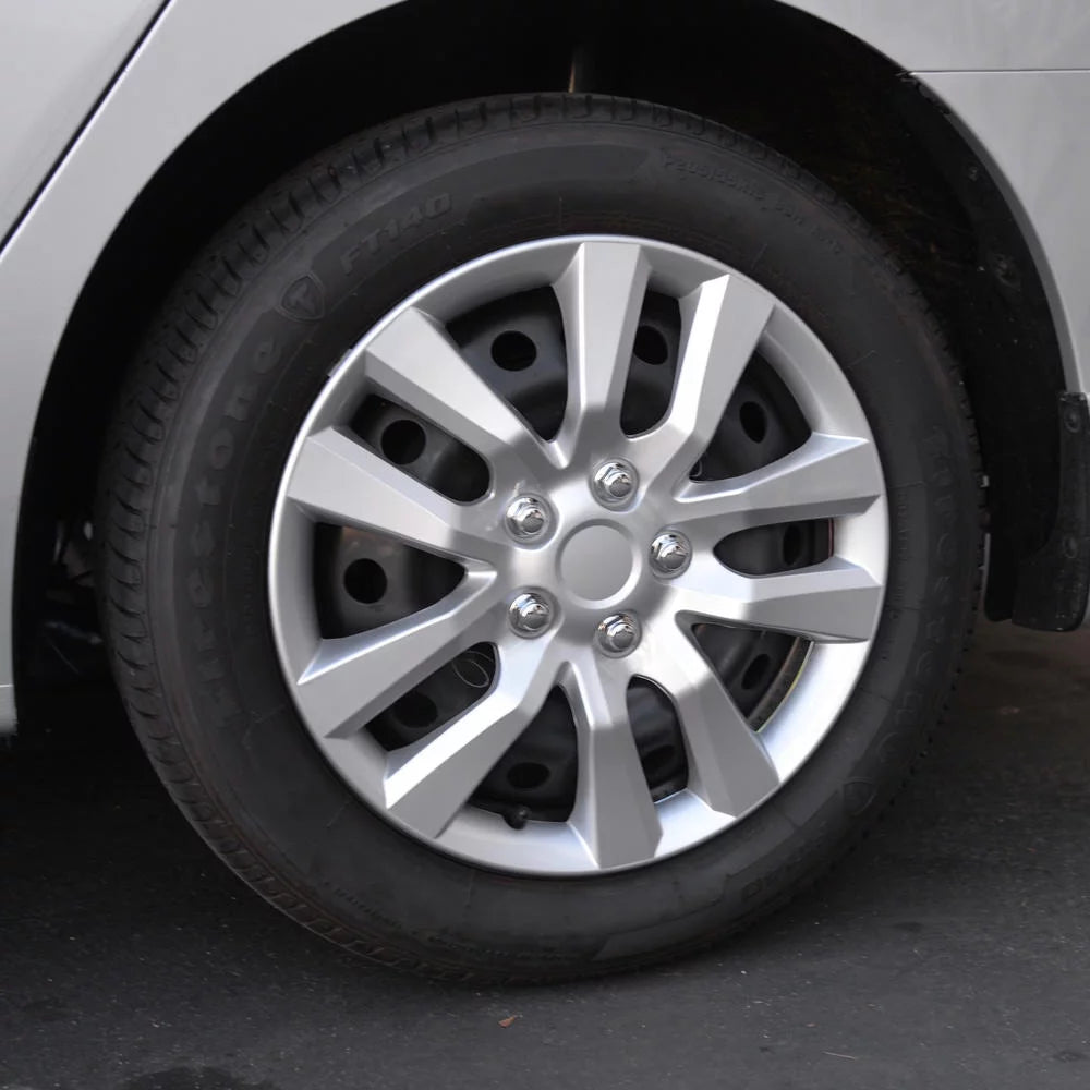 16 Inch Silver Replica Wheel Covers (4 Pieces) J66791