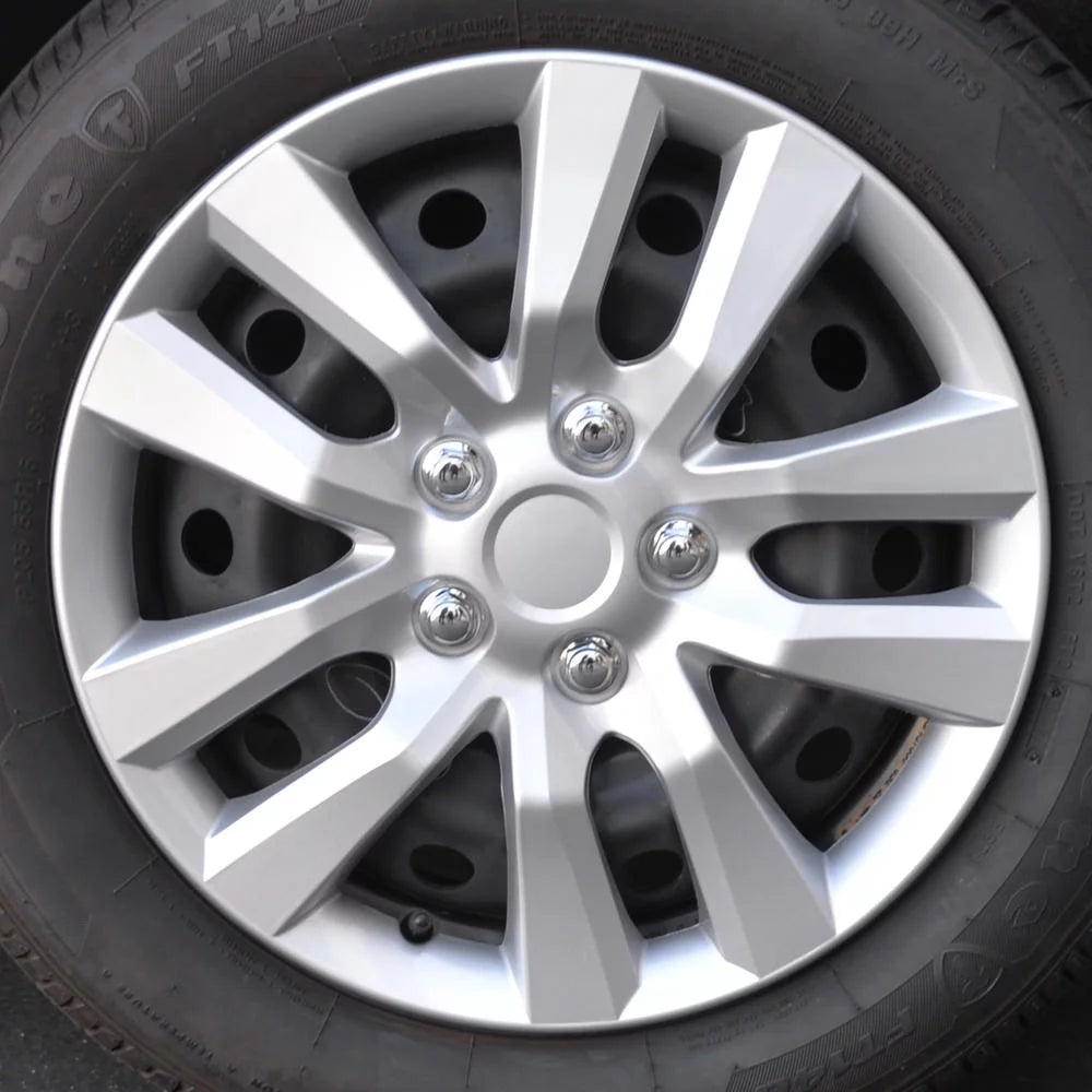 16 Inch Silver Replica Wheel Covers (4 Pieces) J66791